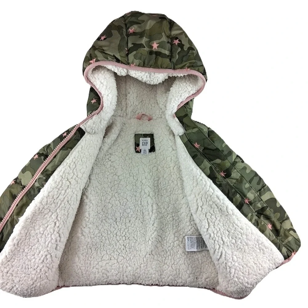 Gap Toddler 3T Puffer Jacket Sherpa Lining Camouflage Pink Star Camo Hooded